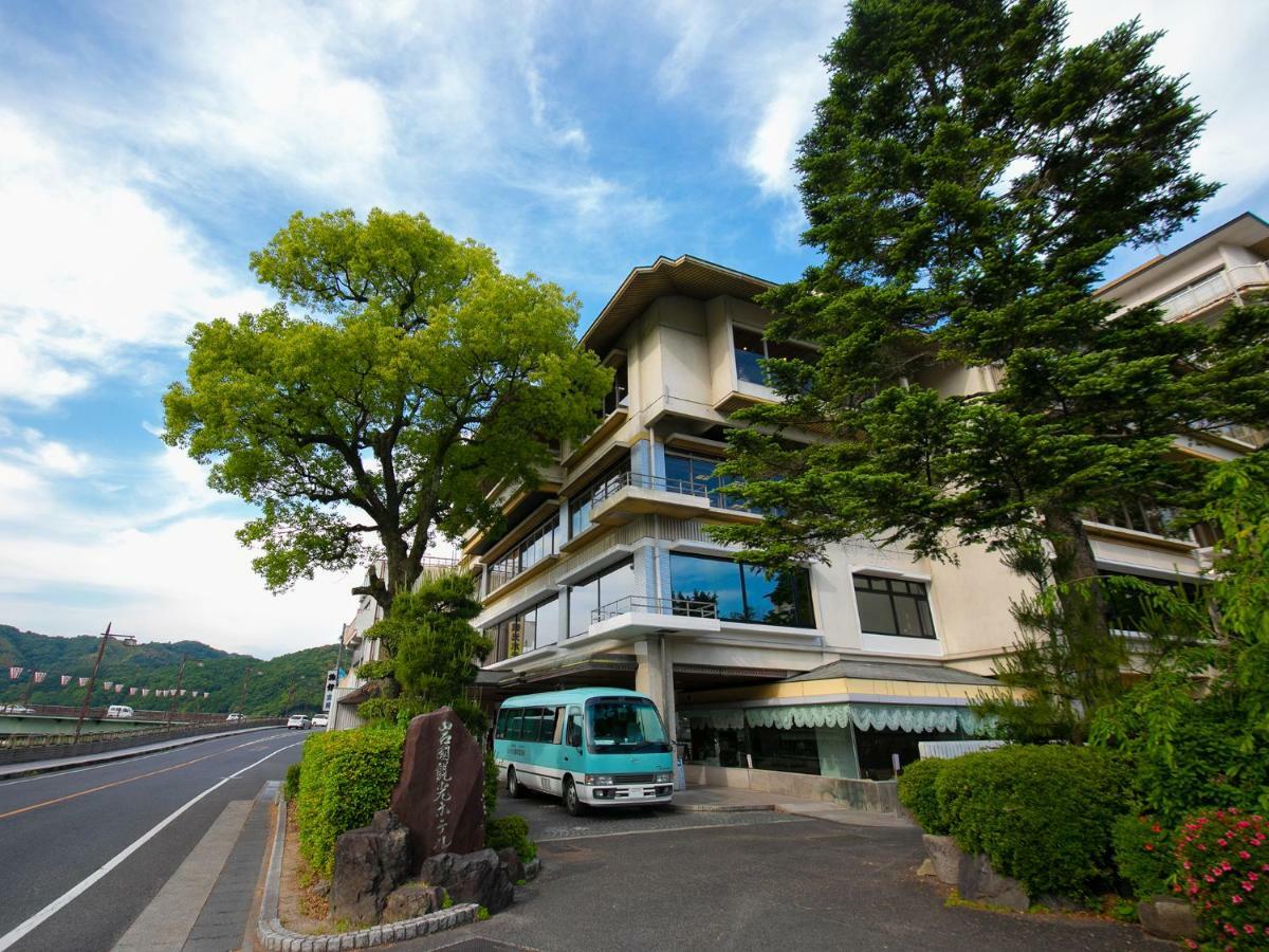 Iwakuni Kokusai Kanko Hotel Luaran gambar