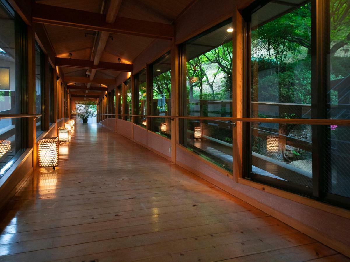 Iwakuni Kokusai Kanko Hotel Luaran gambar