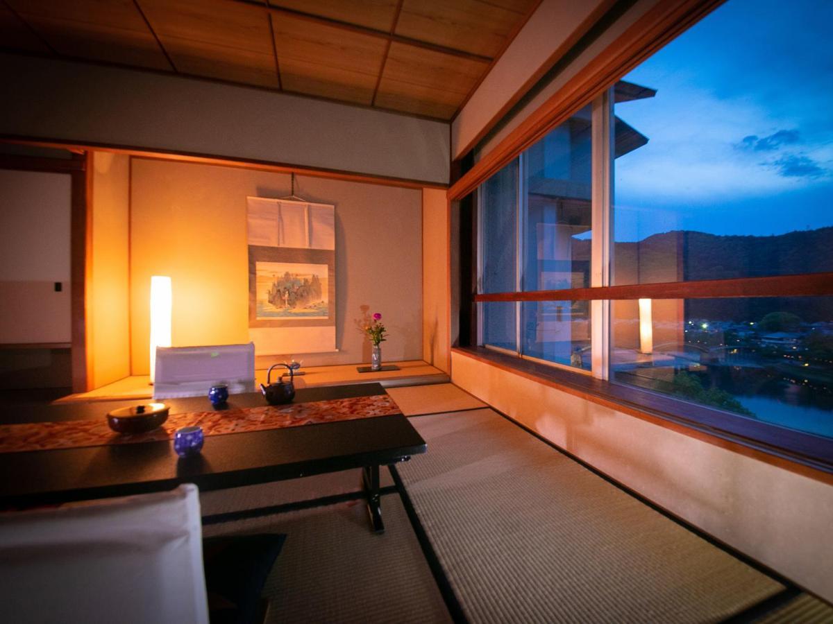 Iwakuni Kokusai Kanko Hotel Luaran gambar